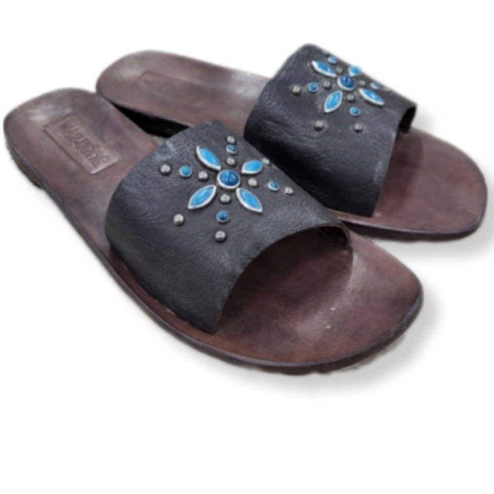 Mystique Boutique Leather Studded and Blue Gemstone Detail  Style 10036 NIB 4006